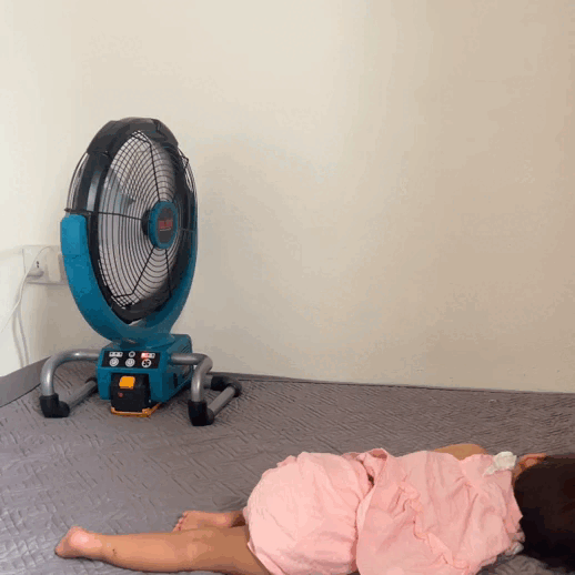 Quạt tích điện TOLIDO 21V, quạt dùng pin hoặc cắm điện, 3 cấp độ gió, chân pin phổ thông. — GIẢI PHÁP CHO MÙA NẮNG NÓNG (4)