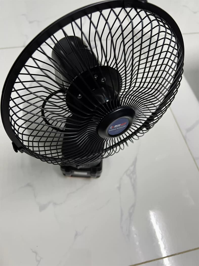 Quạt tích điện 8 inch Boshun BS-Q08, 2 tốc độ quay 180 độ, chân pin phổ thông — ảnh đánh giá khách hàng 2