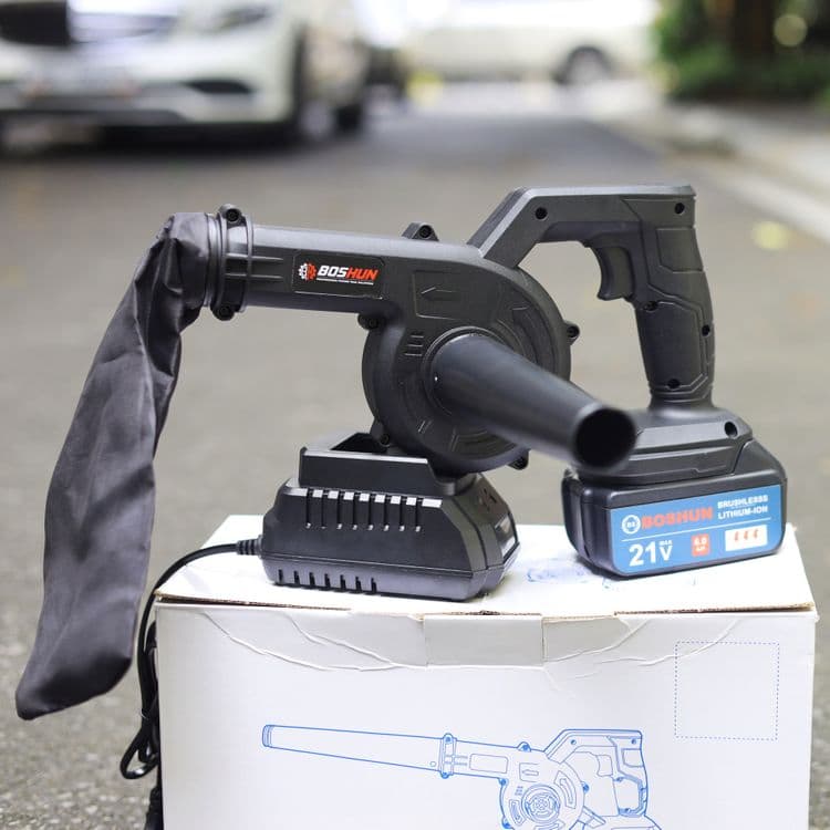 Máy Thổi, Hút Bụi Boshun Đen Công Suất 680W, Chân Pin Phổ Thông, Tốc Độ Gió Cực Mạnh, Bảo Hành 12 Tháng — 2IN1: VỪA THỔI VỪA HÚT